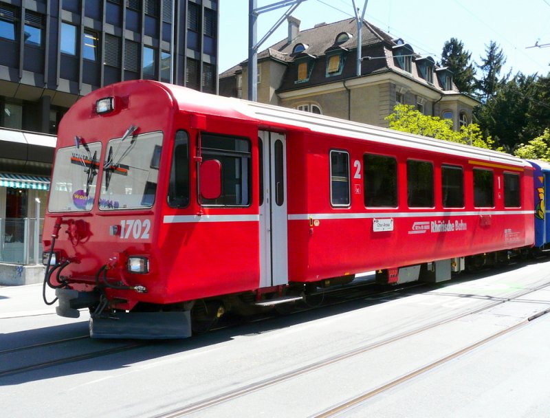 RhB - Steuerwagen  mit 1 + 2 Kl.  ABt 1702 in der Stadt Chur am 07.05.2009