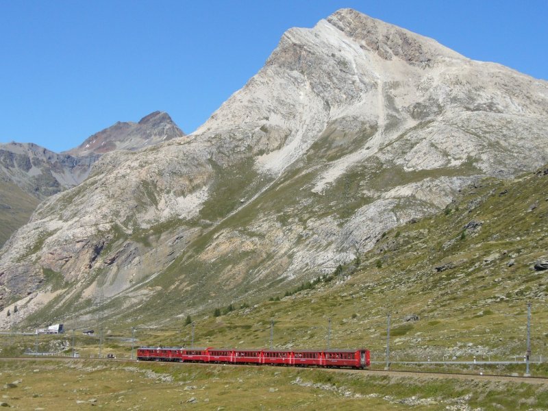 RhB -  Triebwagen ABe 4/4 54 + ABe 4/4  mit Personenzug unterwegs nach St.Moritz
