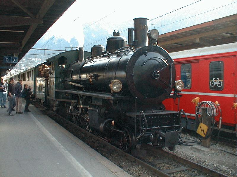 RhB,Dampfzug mit Lok G4/5 No.107 (1906) am 17.03.02 in Chur