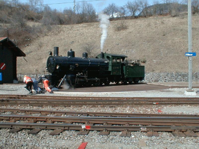 RhB,Lok G4/5 No.107 (1906) am 17.03.02 auf der Drehscheibe in Filisur