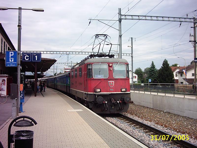  Rheintal Express  fhrt am 31.7.2005 an Gleis 1 in Heerbrugg ein.