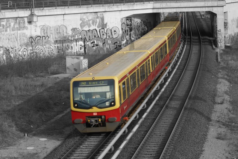 Ringbahn S42 zwischen Schnhauser Allee und Gesundbrunnen, vom Schwedter Steg  24.02.2008 