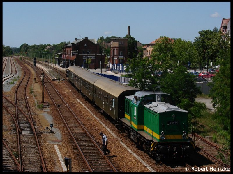 RIS 112 708-3 mit einem Sonderzug aus Chemnitz in Weiwasser am 13.06.2009