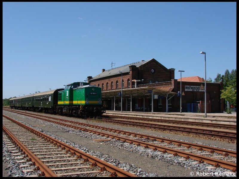 RIS 112 708-3 mit einem Sonderzug aus Chemnitz in Weiwasser am 13.06.2009
