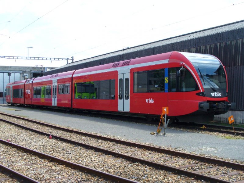 RM / bls  Abgestellter Triebzug RABe 526 285-2 in Oberburg am 12.07.2007