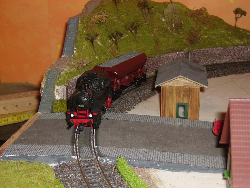 Roco Werklok 2 mit Roco Schttgutwagen.   