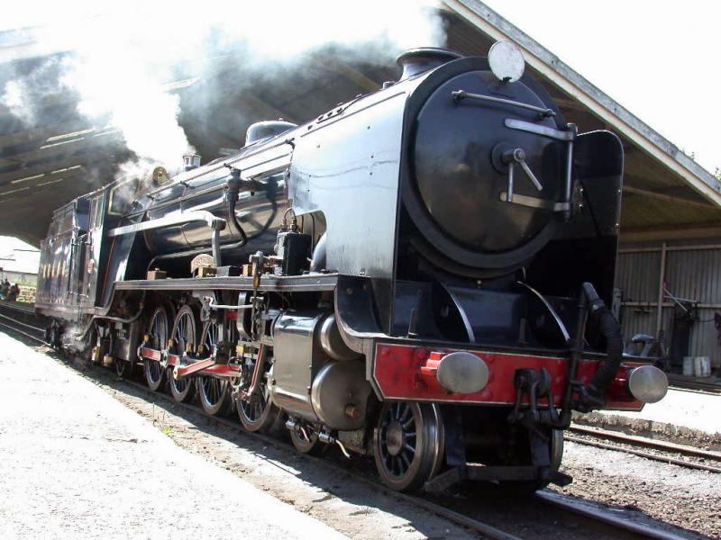 Romney, Hythe & Dymchurch Railway 4-8-2 Mountain class  Samson  gebaut 1927 auf einer Rangierfahrt in New Romney. (20.07.2001)