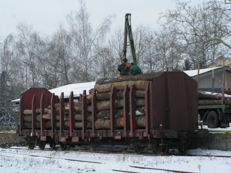 Roos 31883528050-0 wird gerade Entladen Bhf.Ried_070126