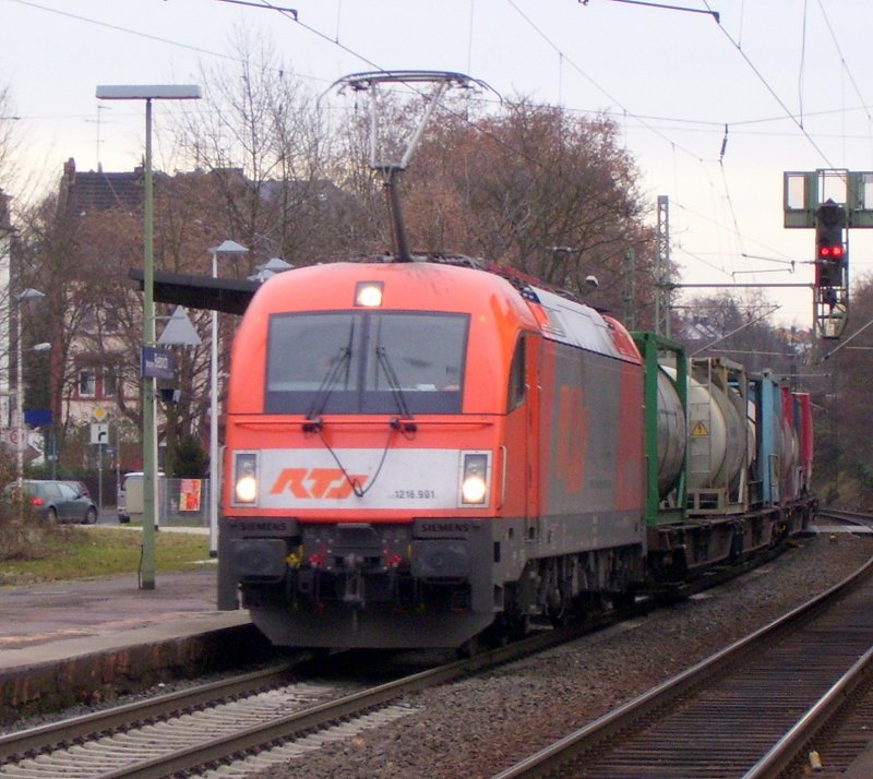 RTS 1216.901 (1216 901-9 A-RTS) mit dem TEC 43258 von Verona-Quadrante Europa (I) nach Kln Eifeltor, in Wiesbaden-Biebrich; 15.01.2008
