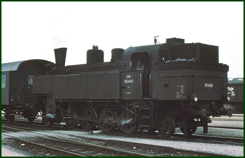 Rckansicht der 93.1430 mit Giesel-Ejektor in Schwarzenau. (Archiv 09/75)