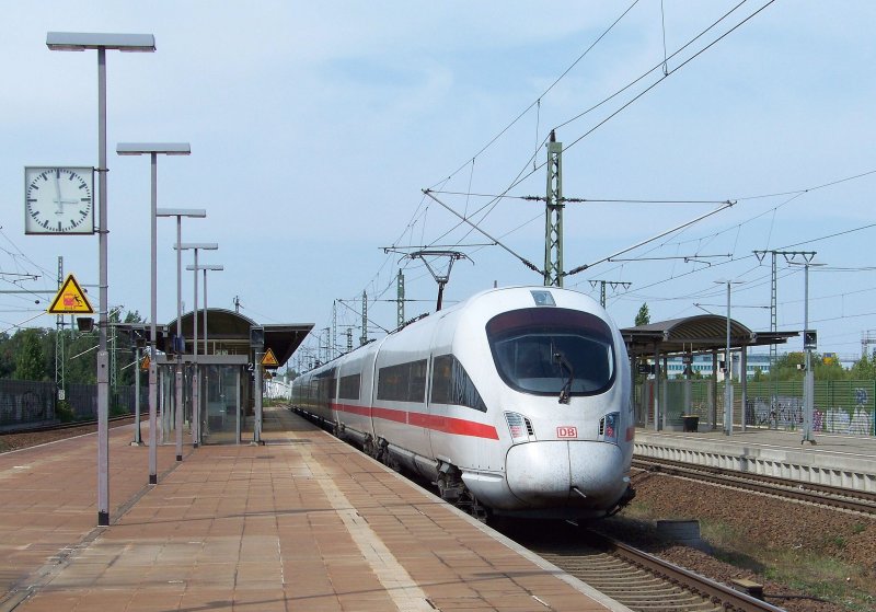Rckansicht des ICE 308 aus Innsbruck Hbd zur Weiterfahrt nach Berlin Gesundbrunnen. Leipzig Messe den 15.08.2009