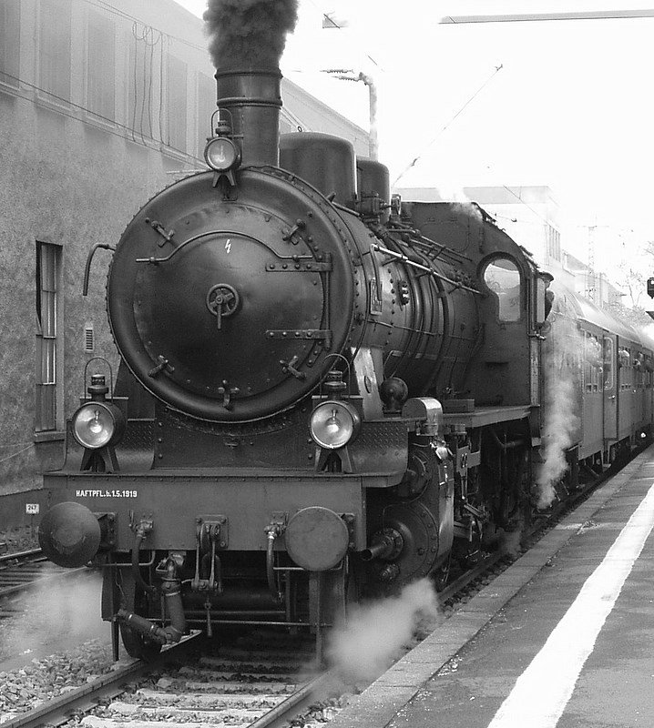 Rum�nische P8 in Limburg HBF Oktober 2002