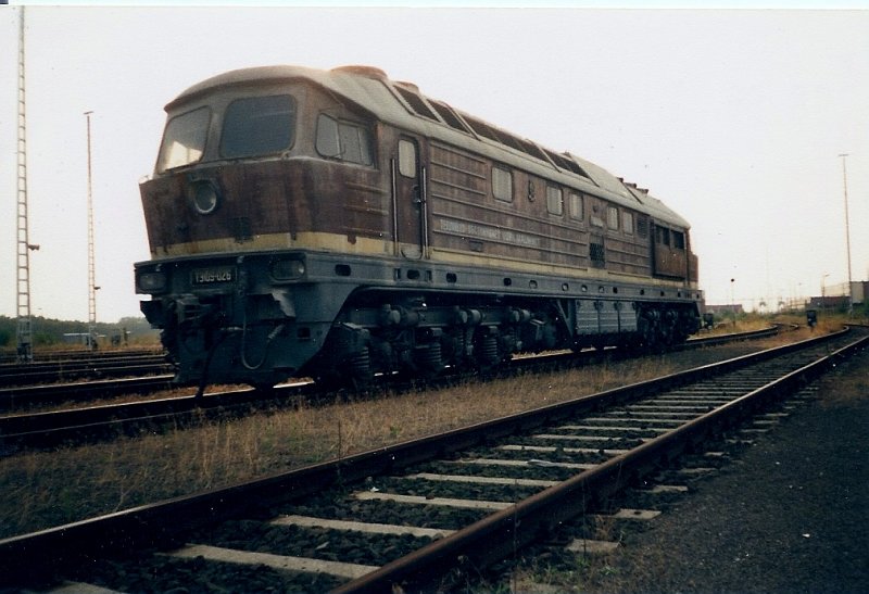 Russische TE109 026 nach ihrer Ankunft aus Russland im August 1998 im Breitspurteil von Mukran.