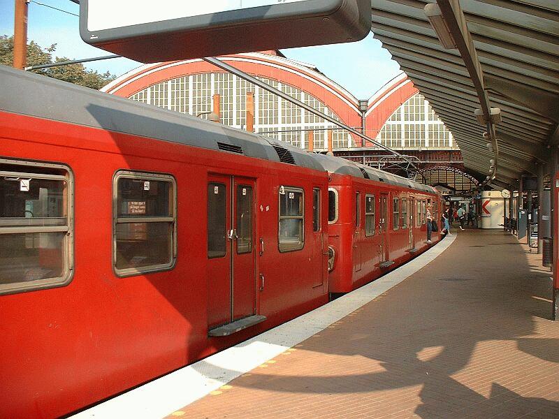 S-Bahn-Zug MM am 05.09.2002 in Kopenhagen H.