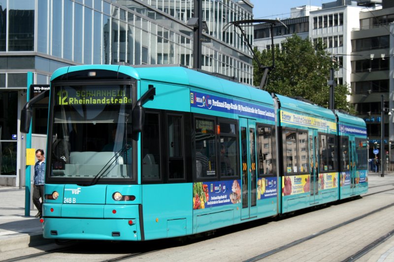 S-Wagen 248 der VGF am Willi-Brandt-Platz. (26.09.2009)