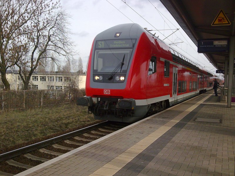 S1 nach meien Triebischtal am Bahnhof Dresden Reick
