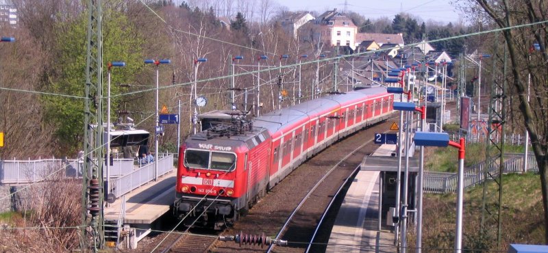 S1 Richtung Dsseldorf im Bahnhof Essen-Eiberg