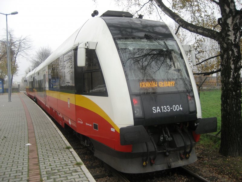 SA1333-004 am 03.11.2008 kurz vor dem Abfahrt aus Krakw Balice.