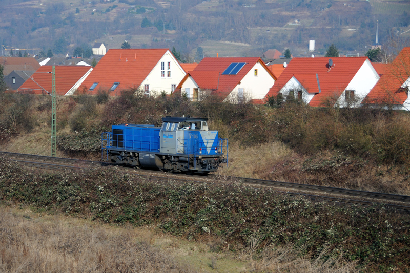 Sally  (DH 1004), V 105 der Rurtalbahn, unterwegs als Lz auf der Filsbahn. (Sept. 2009).