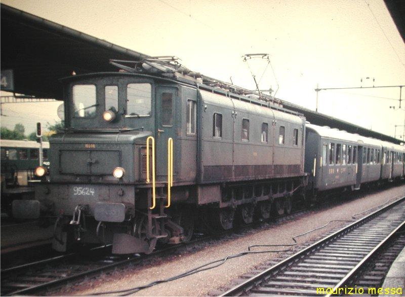 SBB Ae 4/7 10908 - Rapperswil - 03.08.1988