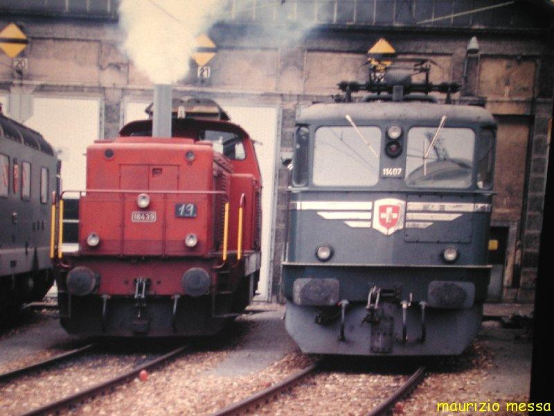 SBB Bm 4/4 18439 / Ae 6/6 11407 - Basel Depot - 14.03.1988