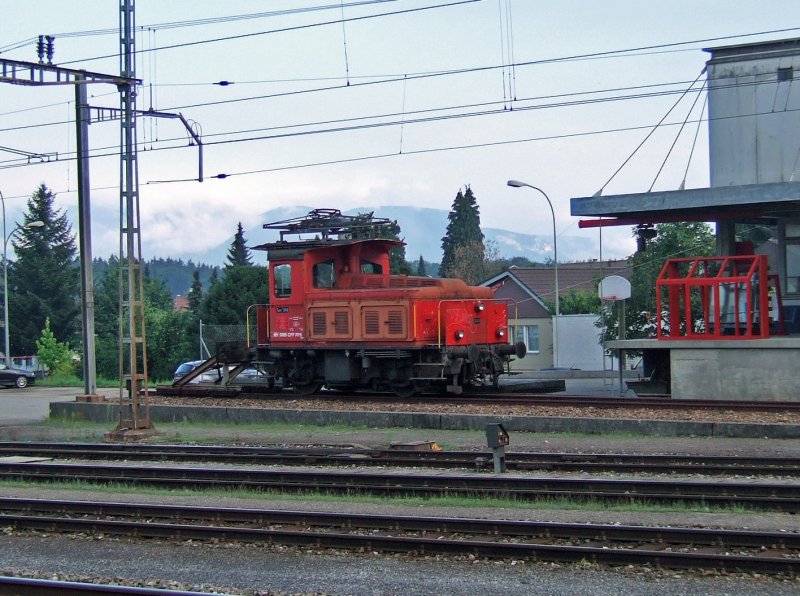 SBB-Cargo: Das  Elektro-Rangiertier  vom Gterbahnhof Langenthal stellte am 16.7.09 der Tem III 349 dar.