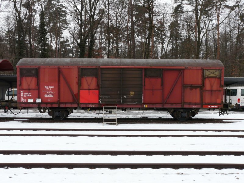 SBB - Dienstwagen Xs 40 85 95 45 956-7 abgestellt in B�lach am 20.02.2009