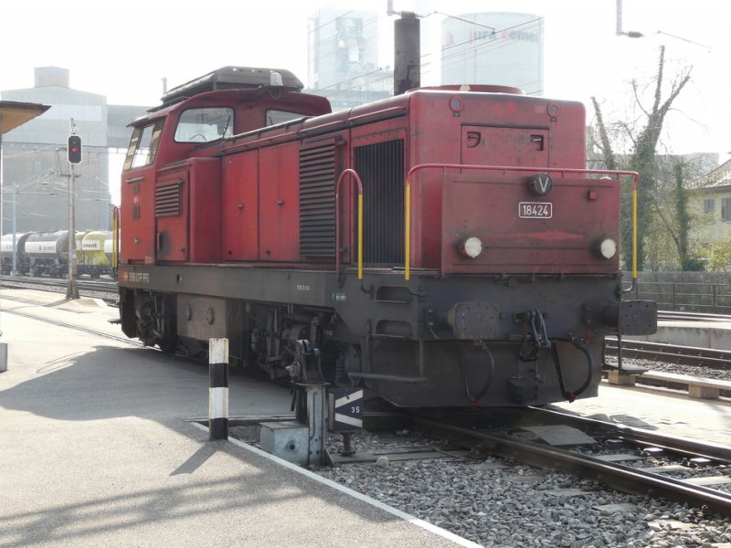 SBB - Diesellok Bm 4/4  18424 in Wildegg am 09.04.2009