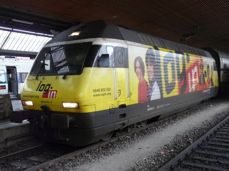 SBB - E-Lok 460 053-2 Werbelok mit Doppelstockwagen im Hauptbahnhof von Zrich am 04.01.2008