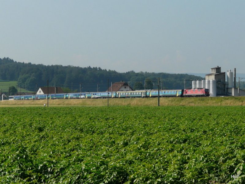 SBB - Ersatz Schnellzug zwischen Bern und Biel unterwegs bei Busswil am 04.07.2009