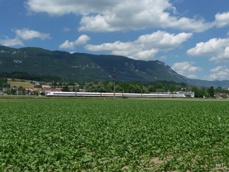 SBB - ICN unterwegs nach Solothurn - Zrich zwischen Selzach und Bellach am 13.06.2009