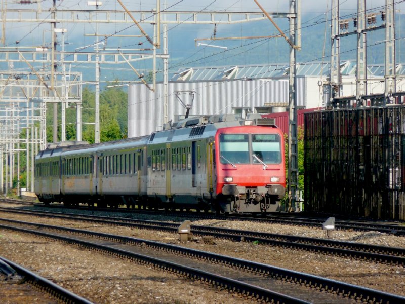SBB - NPZ Pendelzug im Bahnhofsareal von Lenzburg am 05.09.2008