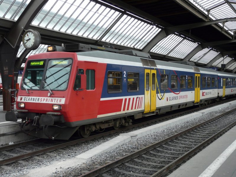 SBB - NPZ Steuerwagen 2 Kl. 50 85 29-35 920-2 im Hauptbahnhof Zrich am 06.05.2009