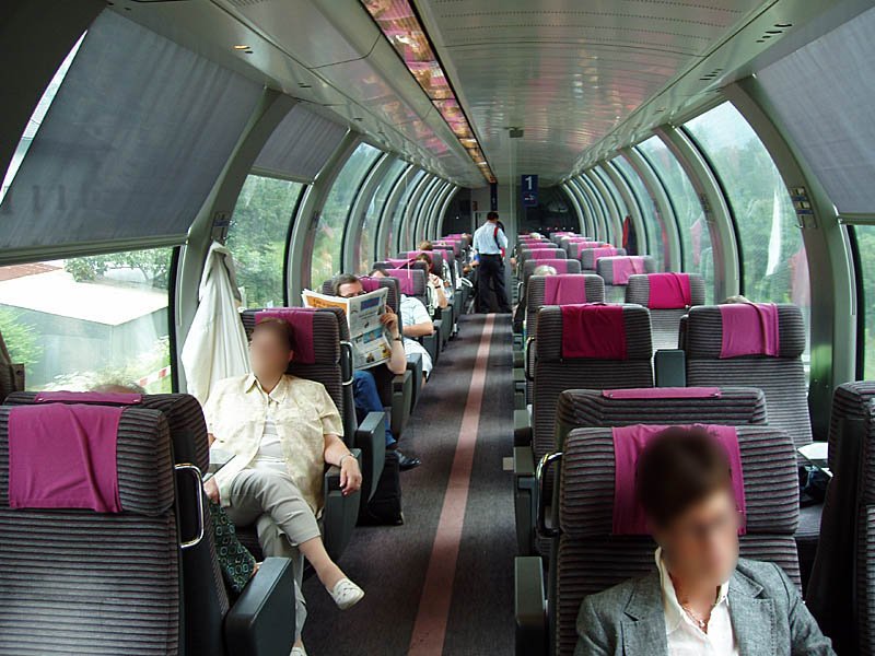 SBB-Panoramawagen, Innenaufnahme auf der Fahrt zwischen Bellinzona und Zrich am 01. Juli 2007
