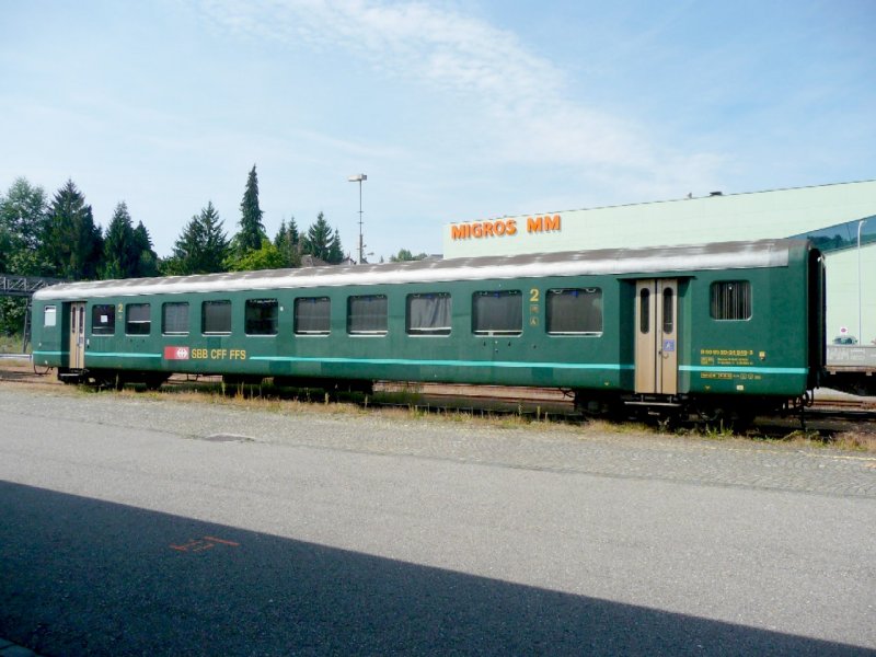 SBB - Personenwagen EW I  2 Kl.  B 50 85 20-34 646-3 abgestellt im Bahnhofsareal von St.Gallen / St.Fiden am 03.09.2008