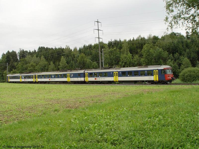 SBB RABDe 510 Pendel auf der S 14 Zrich HB - Hinwil am 28.07.03 bei Wetzikon