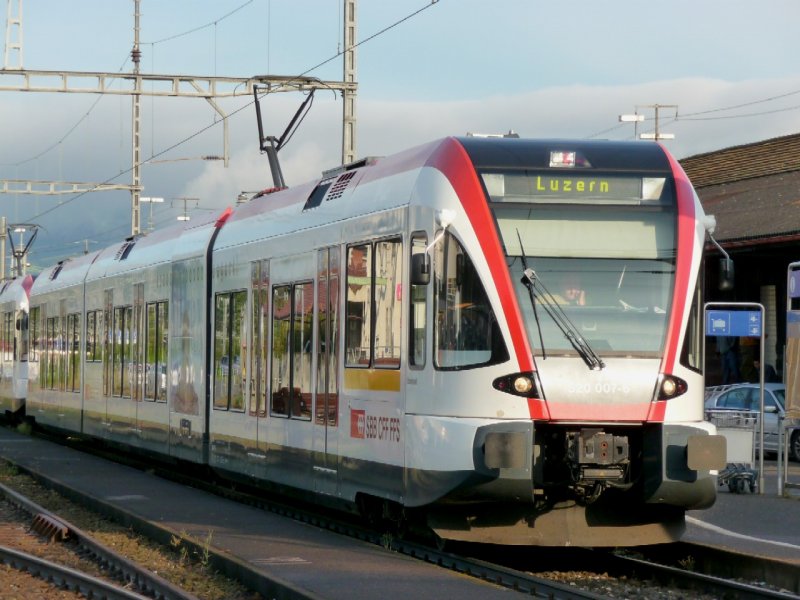 SBB - RABe 520 007-6 im Bahnhof von Lenzburg am 05.09.2008