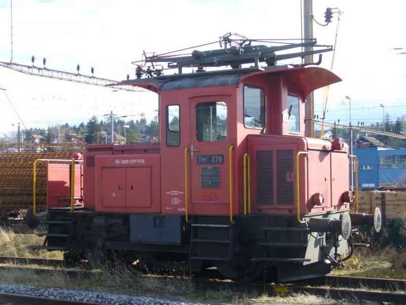 SBB - Rangierlok Tem 2/2 279 Abgestellt im SBB Gterbahnhof von Biel / Bienne am 02.02.2008
