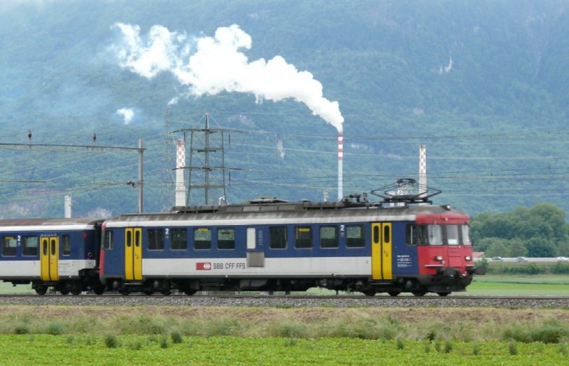 SBB - RBe 4/4  540 mit Personenzug unterwegs bei Aigle am 07.06.2008