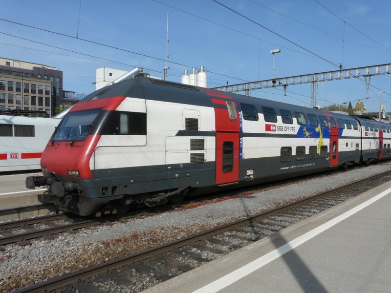 SBB  - Steuerwagen mit Spielabteil  Bt 50 85 26-94 928-6 im Hauptbahnhof Z�rich am 06.05.2009