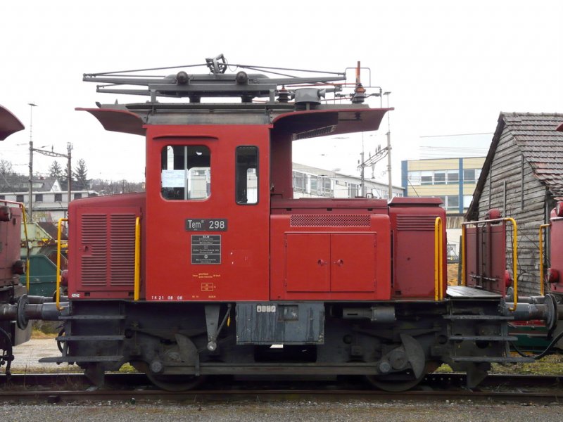 SBB - Tem 2/2  298 abgestellt im Gterbahnhof von Biel am 08.02.2009