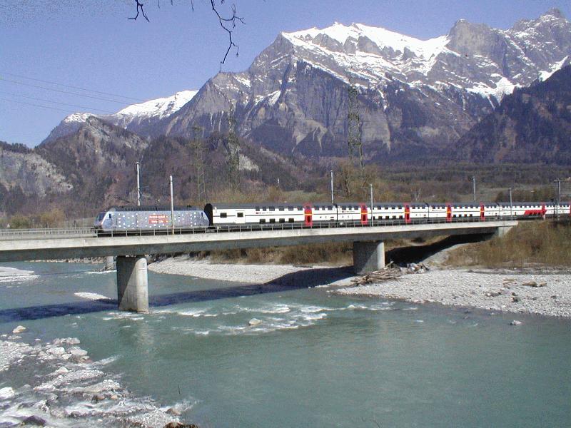 SBB,Intercity Basel Chur bei Bad Ragaz am 29.03.02