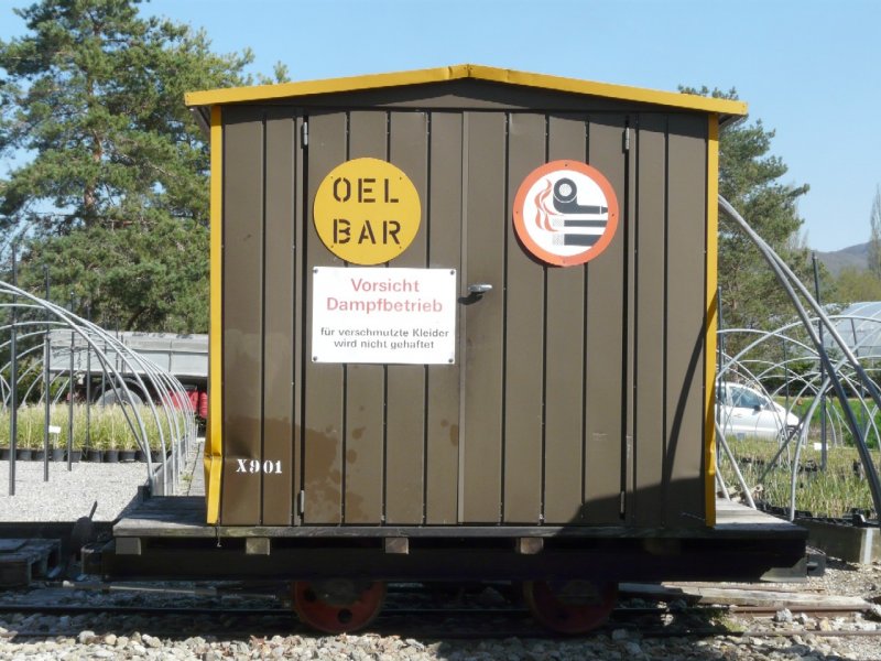 SchBB - Dienstwagen X 901 im Betriebsareal bei der SchBB = Schinznacher Baumschulbahn am 27.04.2008 .... Bahnjubilum 30 Jahre ....