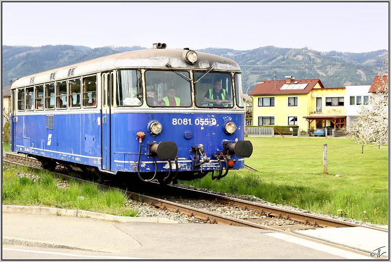 Schienenbus 8081 055 bei einer der Pendelfahrten zwischen Knittelfeld und Pls.Andampfen Knittelfeld 2008.
Zeltweg 04.05.2008