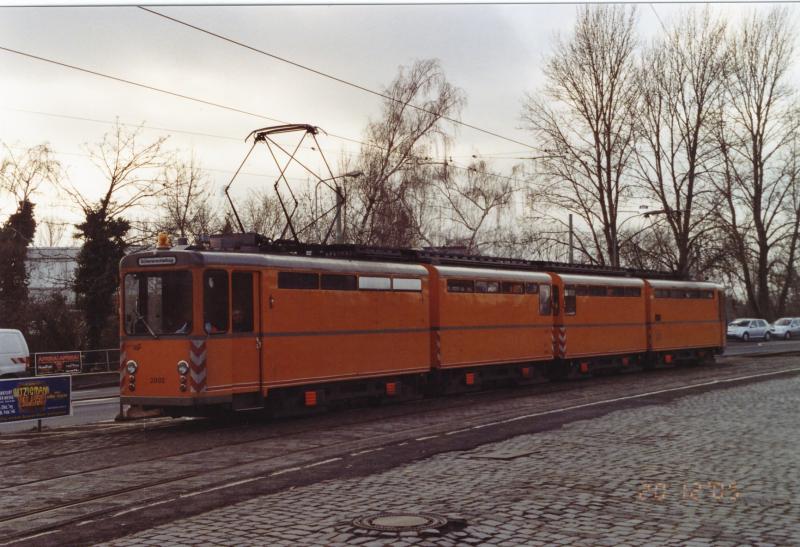 Schienenschleifzug an Nied Kirche 20.12.2005