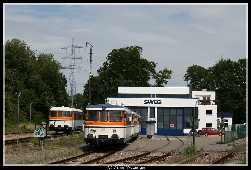 Schluss, aus, vorbei! Der letzte Planmige Personenzug der Strecke Neckarbischofsheim-Nord -- Hffenhardt ist im Depot eingerckt.