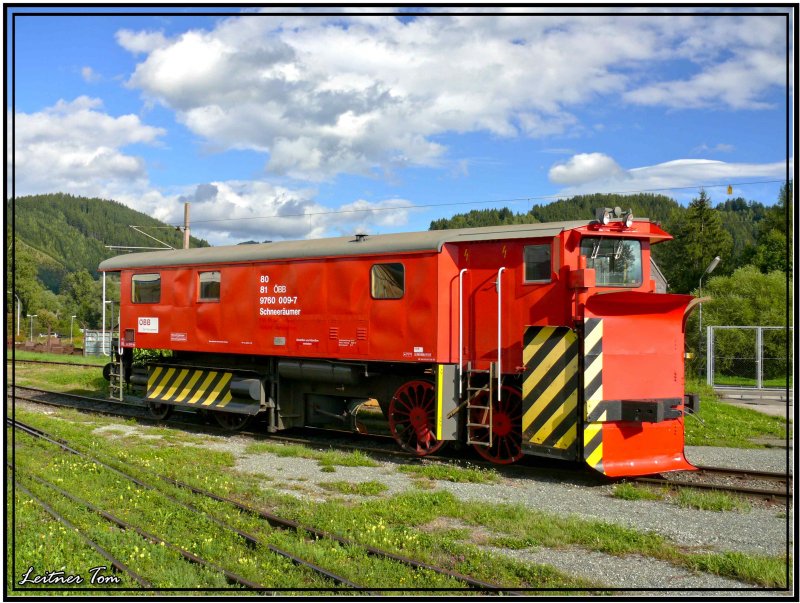 Schneer�umer 9760 009 wartet auf seine bevorstehende Revision in der HW Knittelfeld.
1.9.2007 
