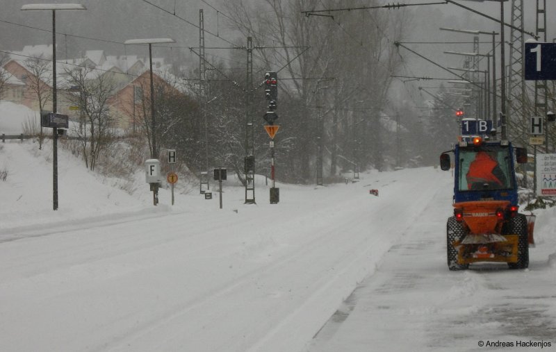 Schneetreiben am Bahnhof St.Georgen(Schwarzw) 25.3.08