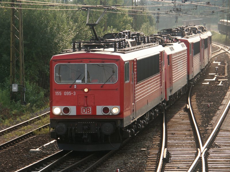 Schner Lokzug bestehend aus 155 095-3 , 189 056-5 , 155 113-4 , 155 070-6 , und am Schlu die 155 201-7 bei Durchfahrt durch den Bf. Riesa