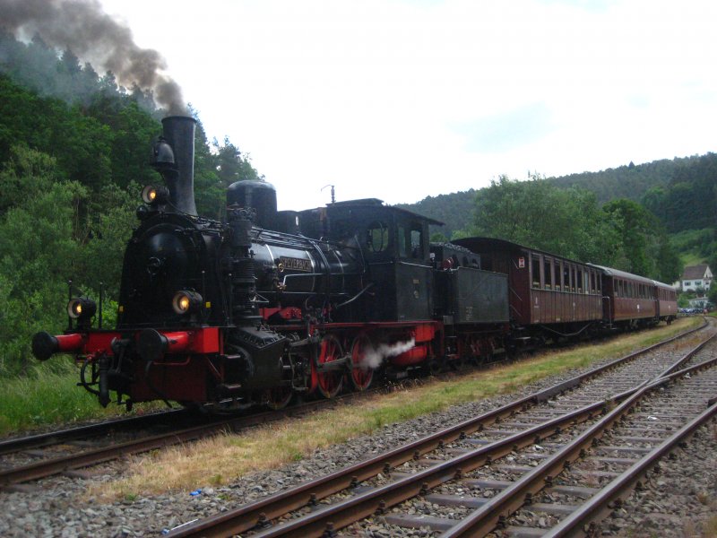 Schnuffilein der Kuckucksbahn beim Umsetzen in Elmstein am 31.05.2009